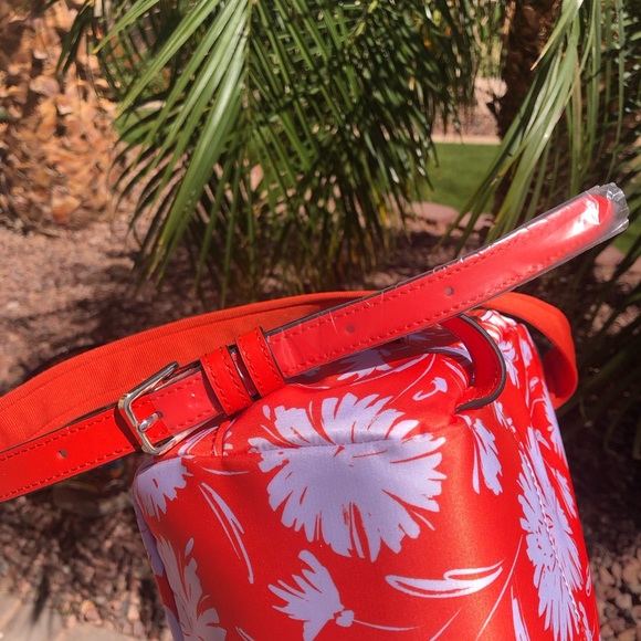 Kate Spade medium backpack- NWT Karissa wild bloom - Picture 14 of 15